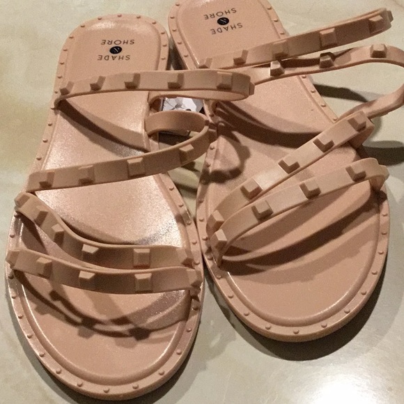 New Slippers - Picture 2 of 8